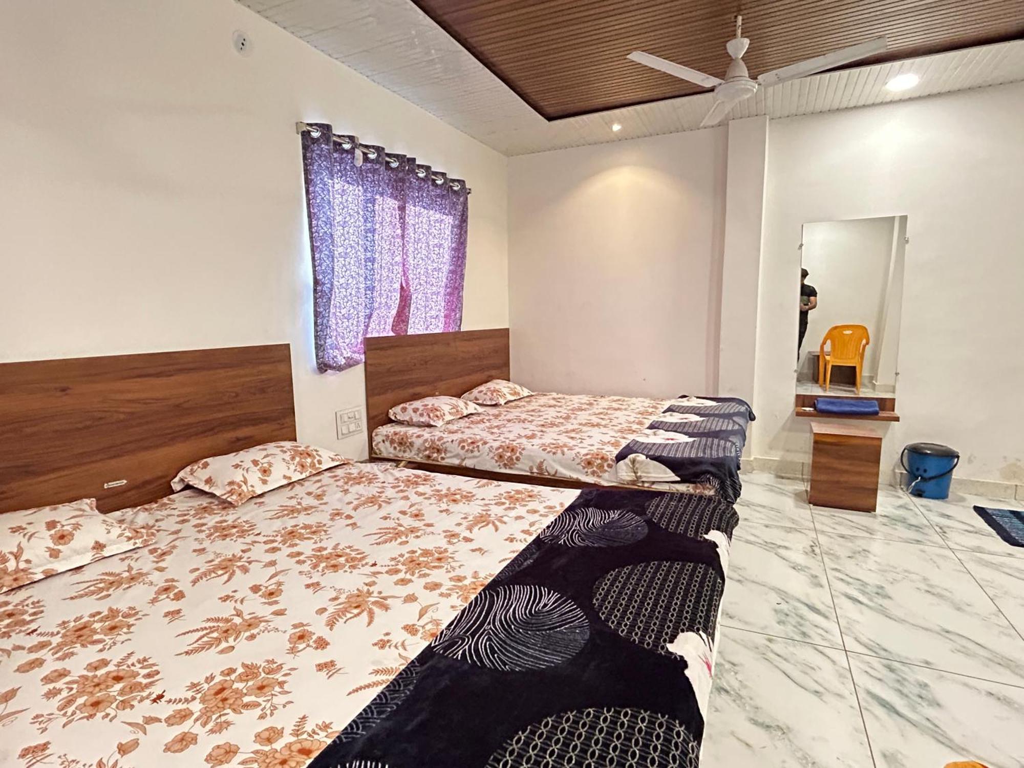 אויאיין Hotel Shree Sidhi Vinayak מראה חיצוני תמונה